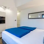 Kula Cres